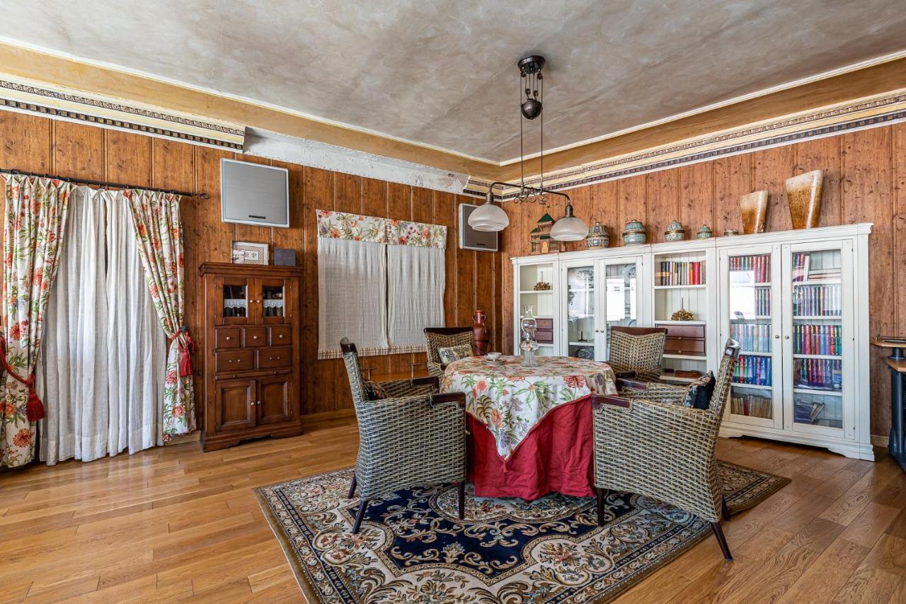 Waou Deluxe Cottage Titulcia Exterior foto